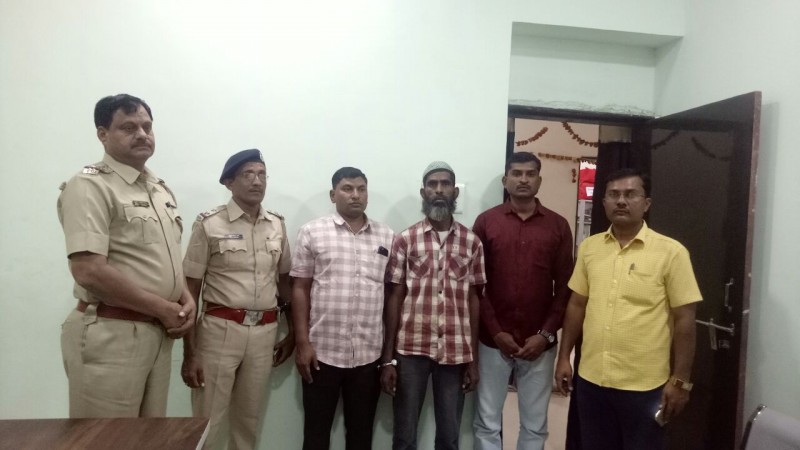 https://www.hingolipolice.gov.in/images/PositiveStory/4.jpg
